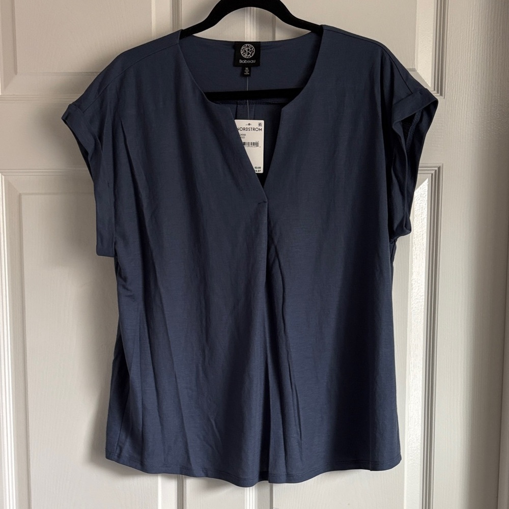 Bobeau Blue V-Neck Short Sleeve Top